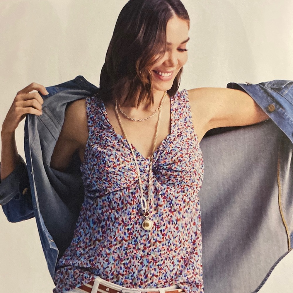 Bustier top • scooped neck